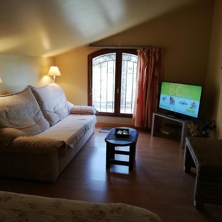 La Planquette Bed & Breakfast Castelnou Exterior photo
