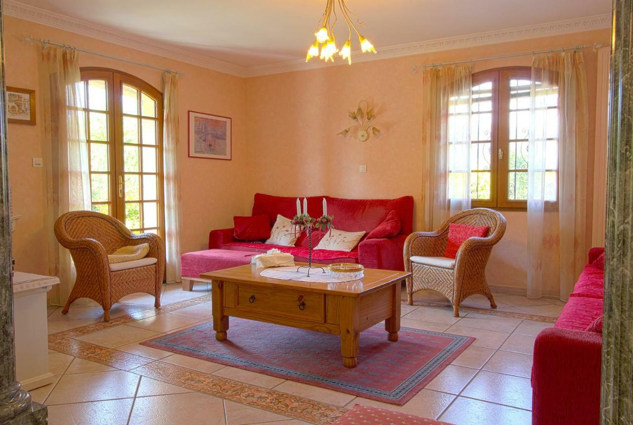 La Planquette Bed & Breakfast Castelnou Exterior photo